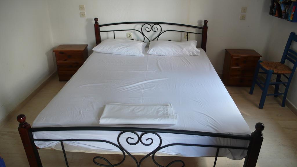 Ferienwohnung Stefanos Garden Arménoi Zimmer foto