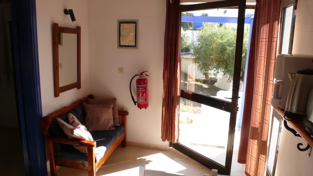 Ferienwohnung Stefanos Garden Arménoi Zimmer foto